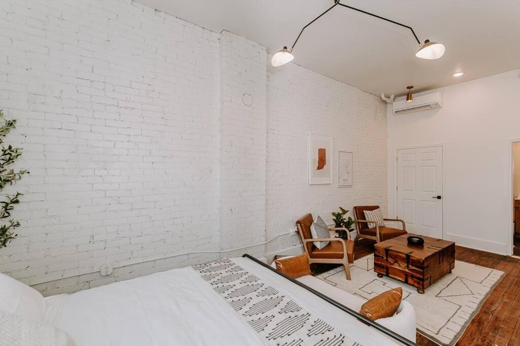East Main Lofts - Farmhouse 204 Мэдисон Экстерьер фото